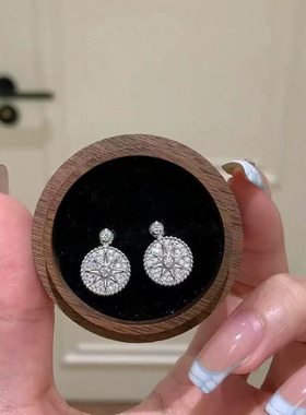 小众复古满钻八芒星罗盘耳钉 S925纯银轻奢闪耀星芒圆牌耳环银饰