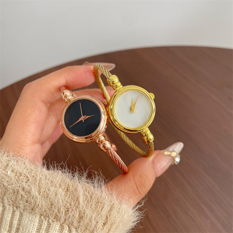 开口看时间轻奢小众女士手链