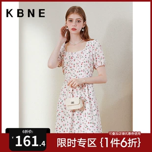 方领短袖 连衣裙女显瘦碎花裙kbne2022夏季 新款 港味复古chic裙子