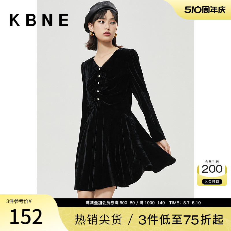 黑色丝绒连衣裙 女kbne2023年秋冬新款收腰显瘦a字裙