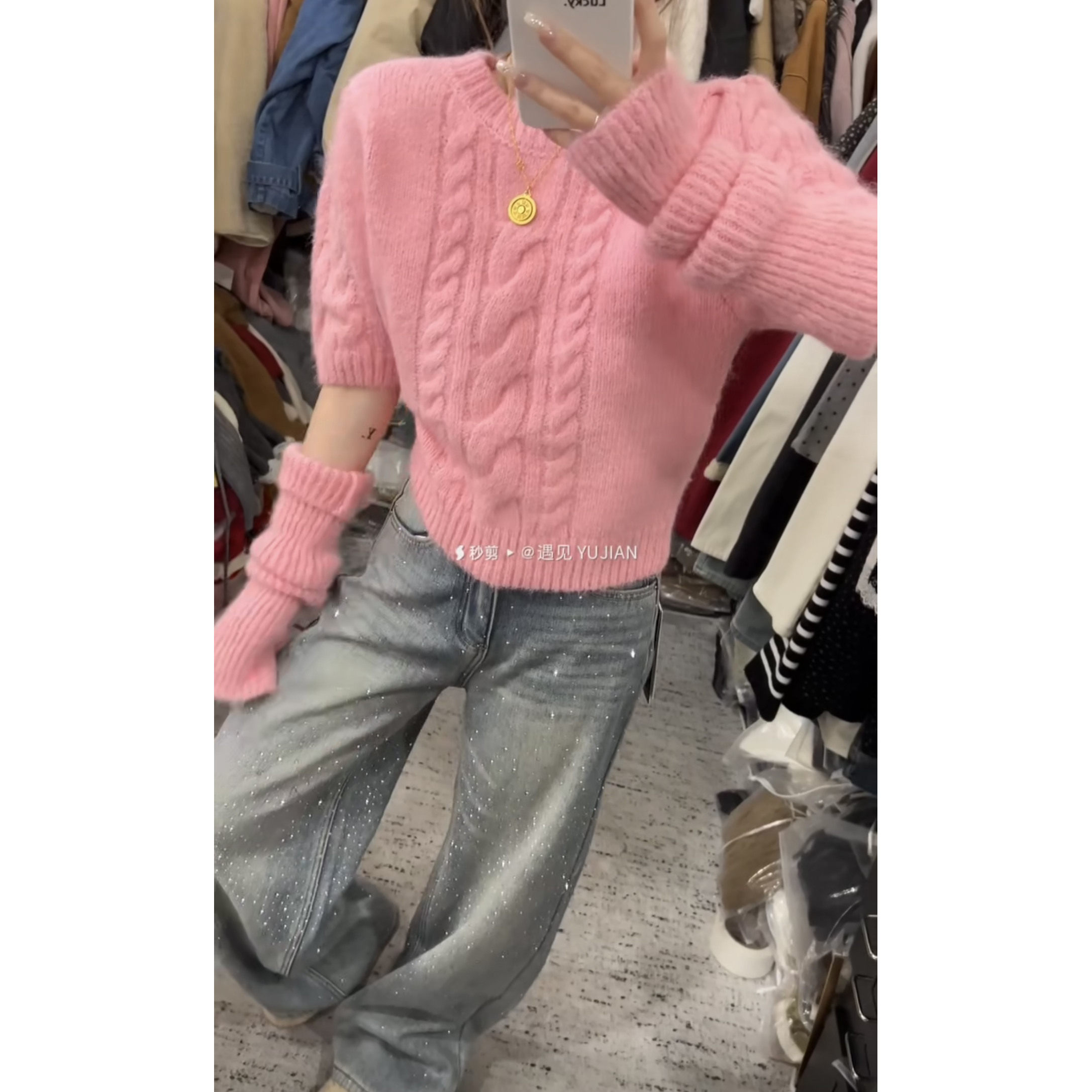 韩国东大门2025秋冬新款甜美麻花纹短款泡泡袖针织衫女含袖套毛衣