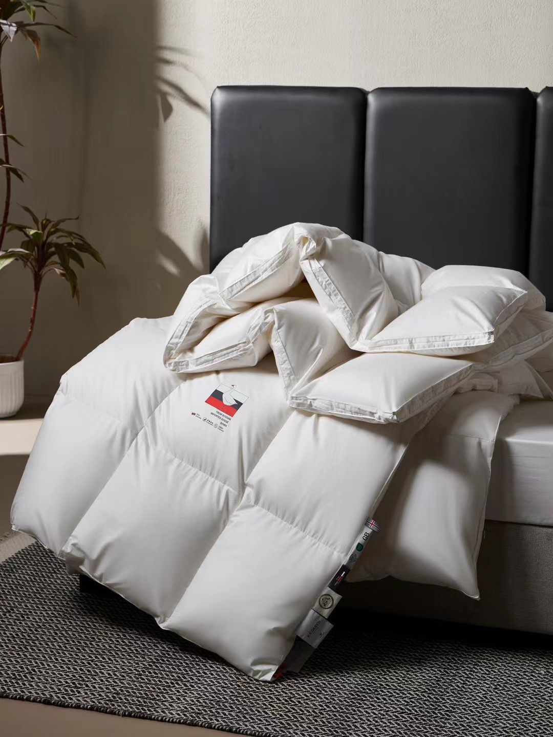 120支全棉高端95A鹅羽绒被芯220X240CM进口西伯利亚95白鹅绒被子