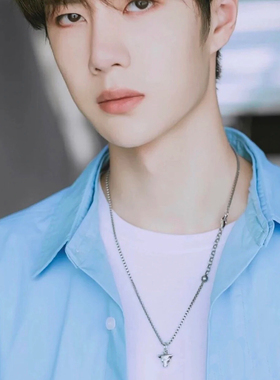 王一博喜欢泰银牛头吊坠项链