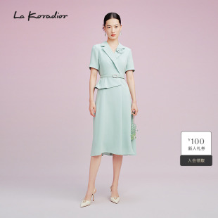 Koradior拉珂蒂显瘦简约2025夏三醋酸干练连衣裙 商务社交