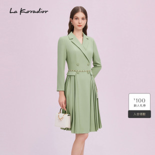 春季 2025新款 气质收腰珠钻压褶连衣裙 Koradior拉珂蒂商场同款