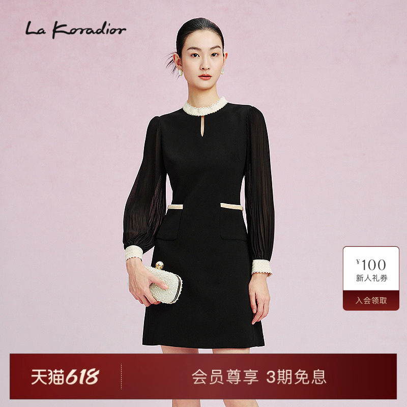 【进口三醋酸】La Koradior拉珂蒂春季蕾丝边圆领修身短裙连衣裙