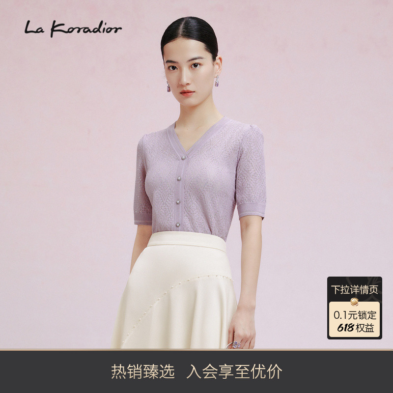 淑女针织小衫LaKoradior