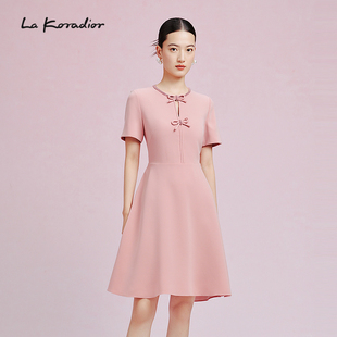 裙 洋装 Koradior拉珂蒂新款 礼服裙a字连衣裙 圆领短袖 法式