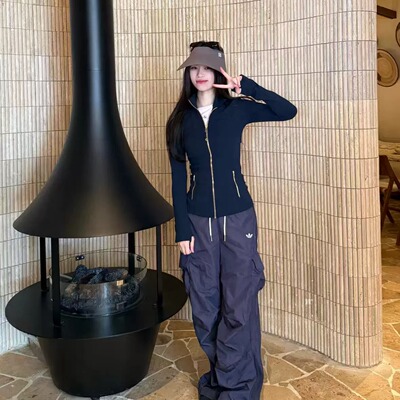 Adidas阿迪达斯三叶草女梭织长裤