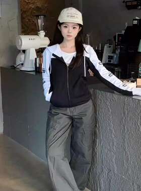 Adidas阿迪达斯三叶草女保暖外套EC0743EC0780HC3822HC3823IN1081