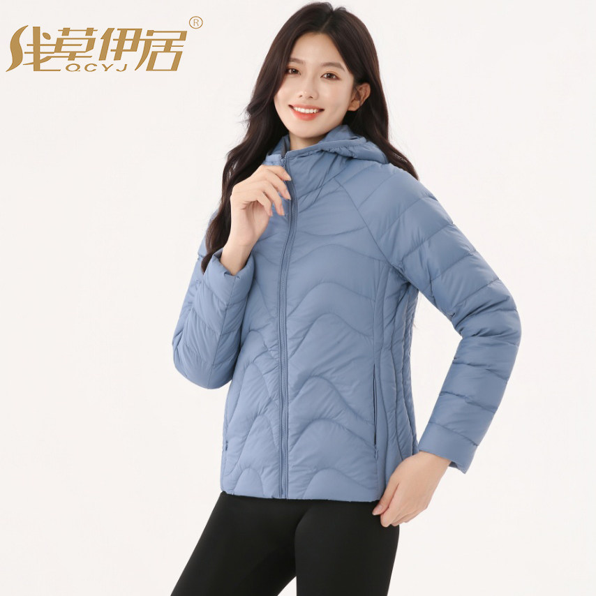秋冬轻薄短款连帽显瘦女羽绒服