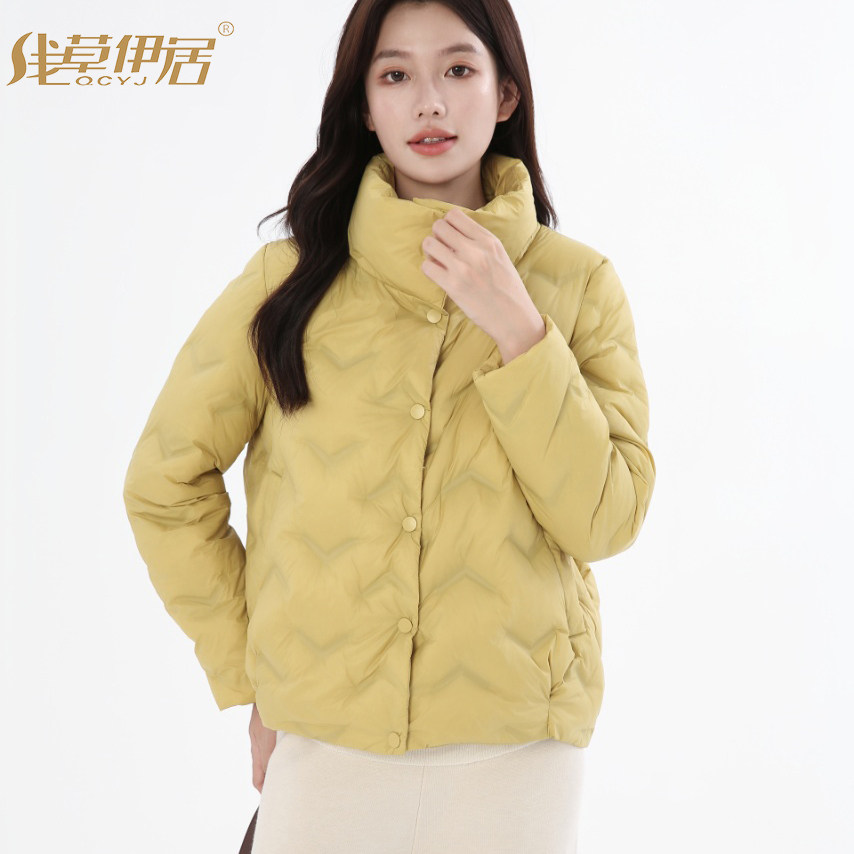 秋冬女短款轻薄立领保暖羽绒服