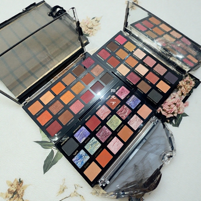 MakeupRevolution珠光哑光18色