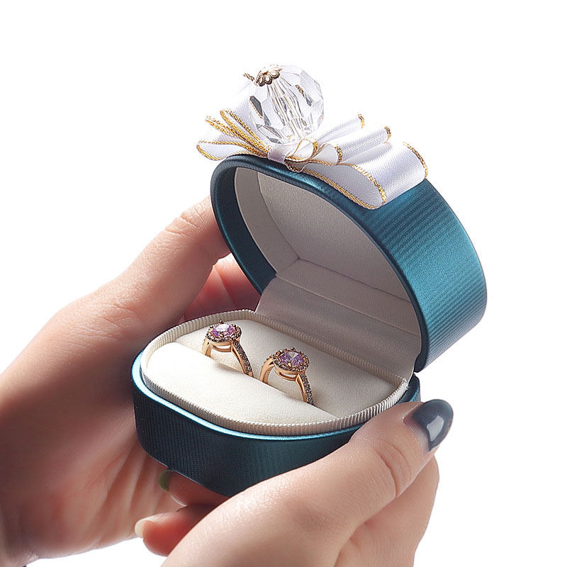 高档求婚珠宝首饰盒戒指盒皮质对戒盒子仪式用吊坠项链饰品收纳盒