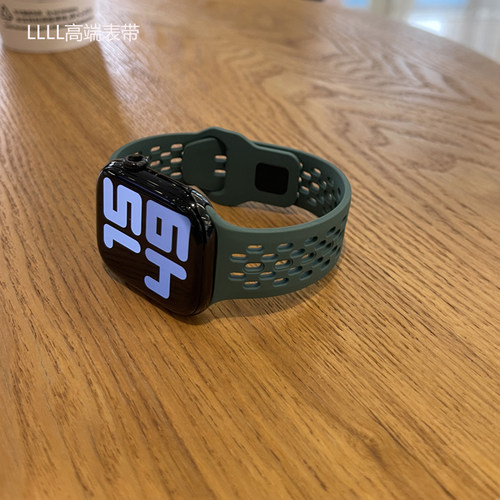适用iWatchS11透气运动硅胶表带