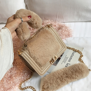 韩版毛绒手提小方包