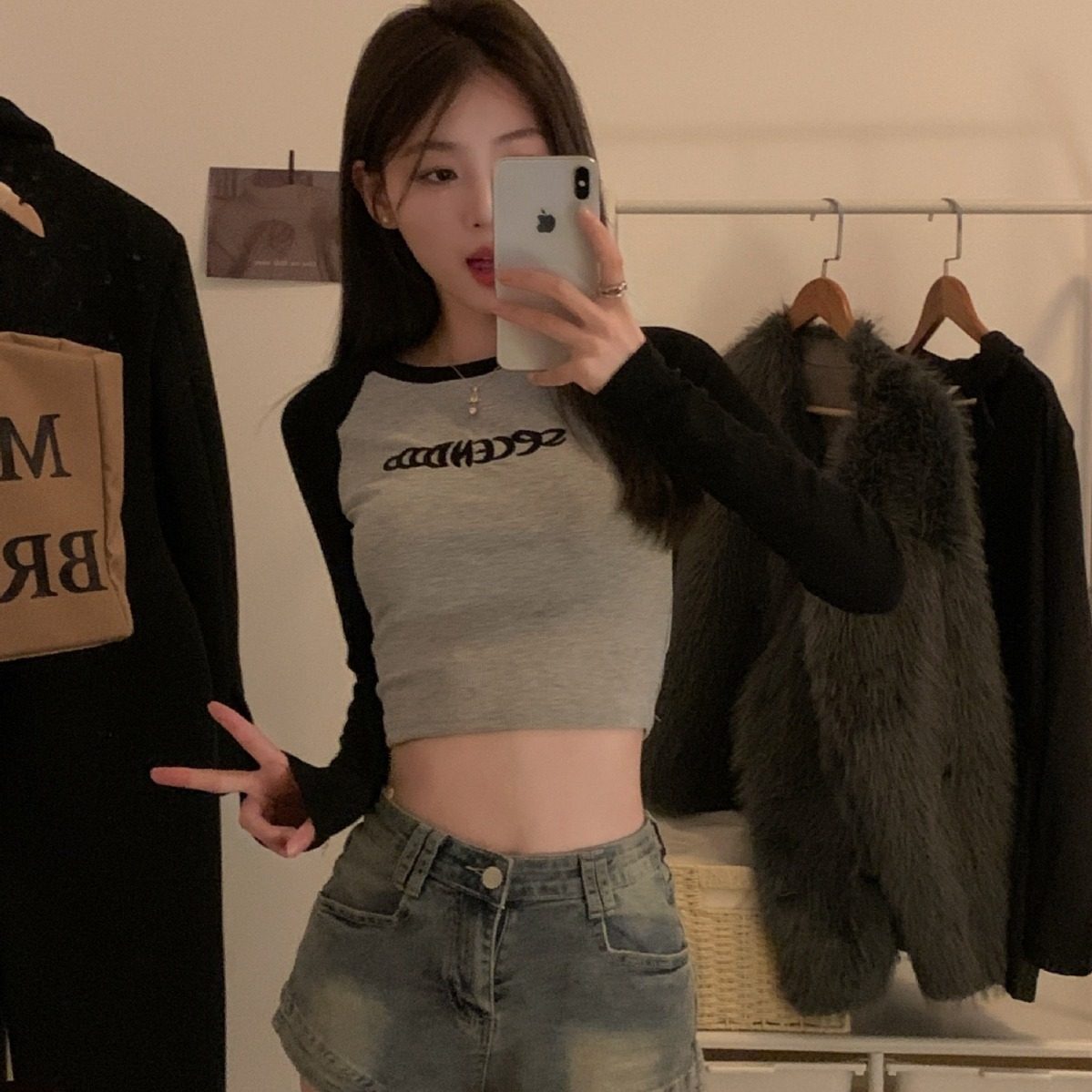 女上衣长袖外穿子的背带裤打底搭配T恤小衫修身牛仔秋衣春秋内搭