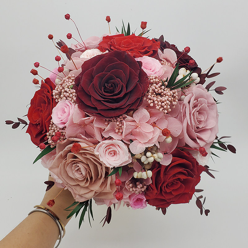 红色系进口永生玫瑰手捧花新中式婚礼新娘婚纱照接亲永生花花束