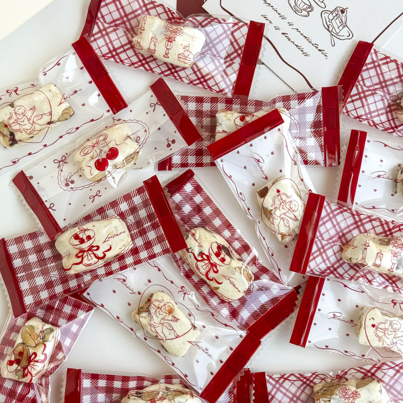 2025红色糖果袋烘焙牛轧糖饼干雪花酥包装袋透明太妃糖纸机封袋