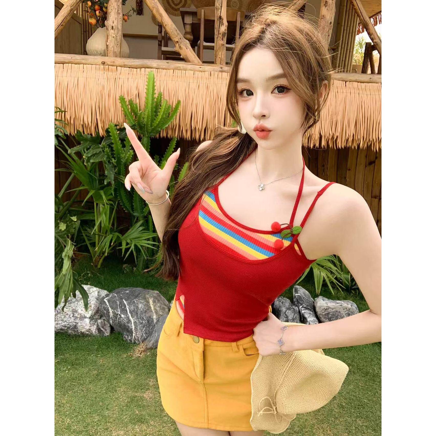 带胸垫多巴胺设计感假两件拼接外穿夏季吊带上衣女夏季背心
