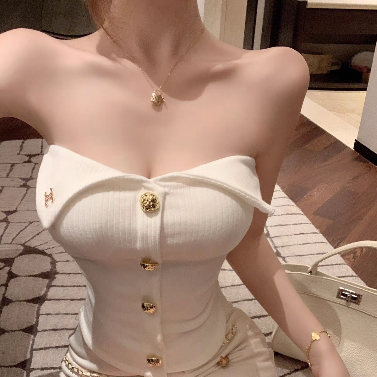 带胸垫辣妹性感一字肩抹胸上衣夏季新款女修身翻领抹胸短款小背心