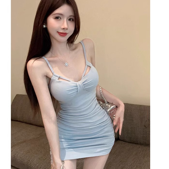 纯欲风性感辣妹吊带连衣裙女收腰带褶皱显瘦显身材包臀挂脖短裙