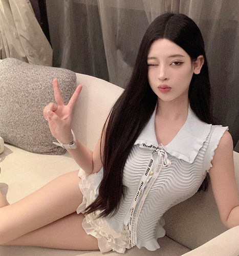 辣妹小香风无袖翻领针织马甲