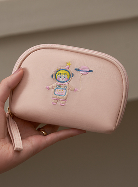 小巧迷你化妆包女2024新款便携式手拿小号化妆品口红包杂物收纳包