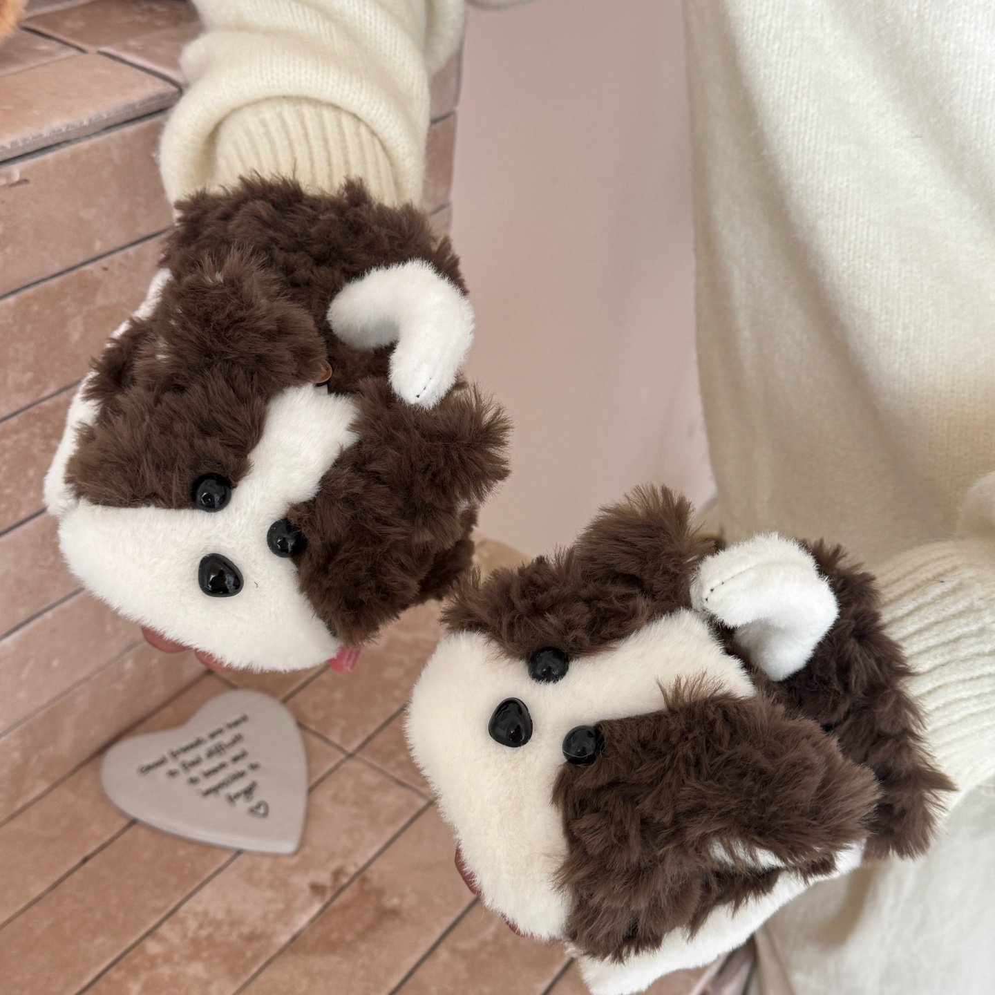 可爱毛绒半指卡通小狗手套女冬加绒保暖露指翻盖可触屏骑行写字男