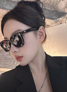 小红书网红墨镜女韩系复古风