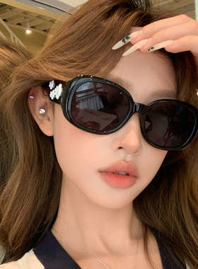 2025秋季新款时尚山茶花墨镜女