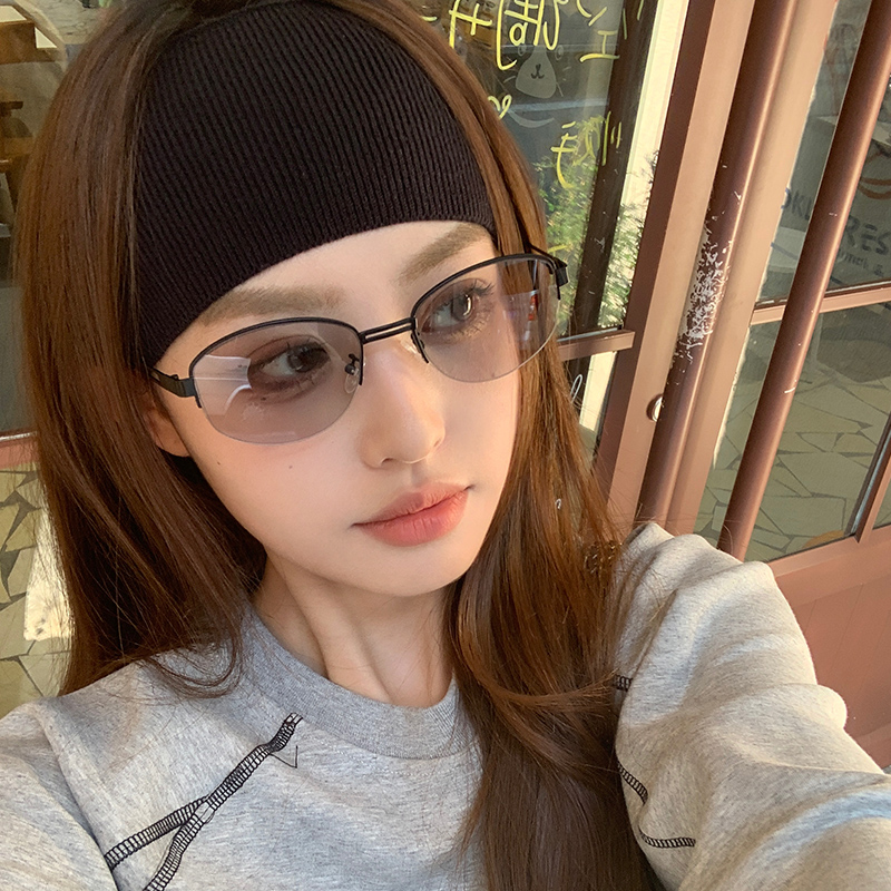 2024新款金属半框太阳镜女欧美风复古街拍嘻哈朋克椭圆框墨镜ins