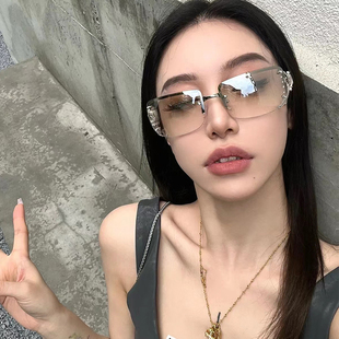 2023欧美Y2K太阳镜女潮网红凹造型拍照嘻哈眼镜辣妹显瘦无框墨镜