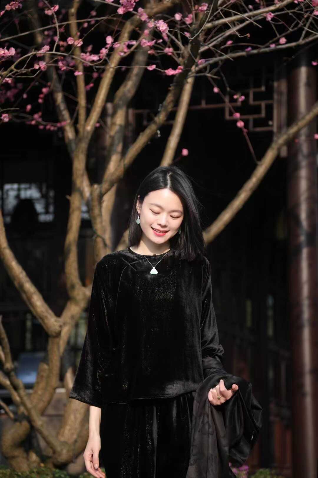 长袖丝绒春款圆领原创设计斜襟