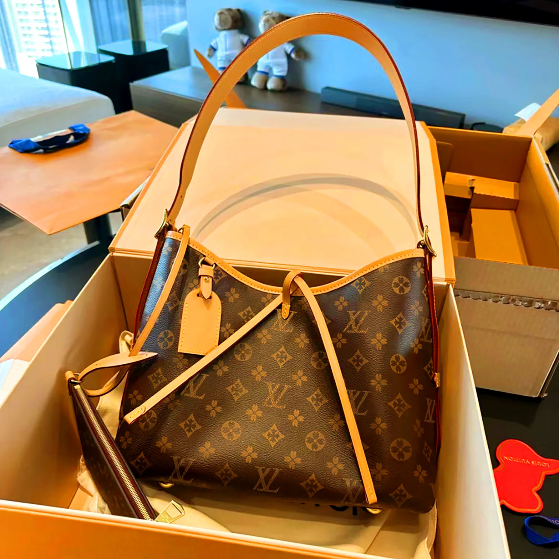 lv0正品真皮大容量托特包