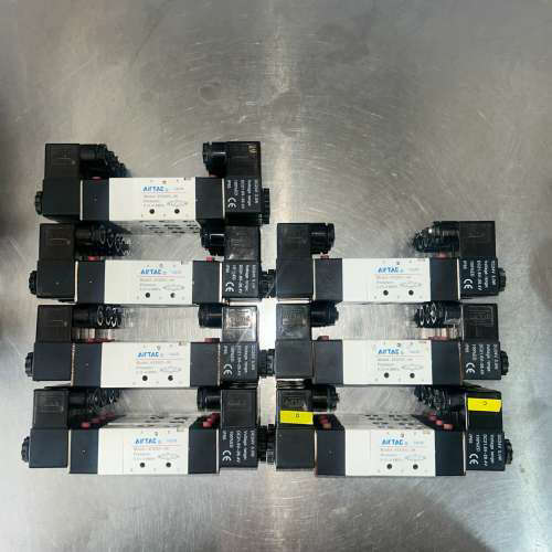 议价亚德客电磁阀4V230C-08双头DC24V,3.0W,成色