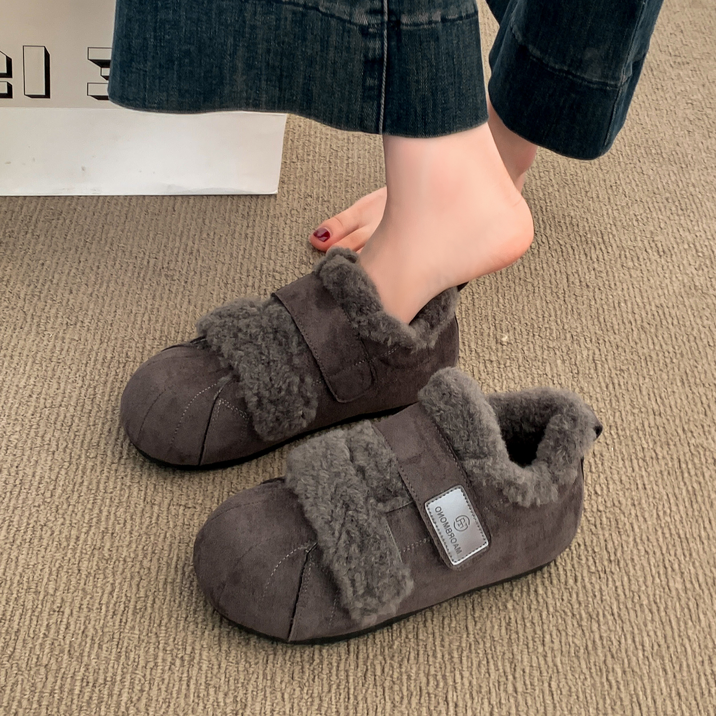 灰色豆豆勃肯鞋女加绒雪地靴2025新款爆款冬季保暖软底毛毛棉鞋子
