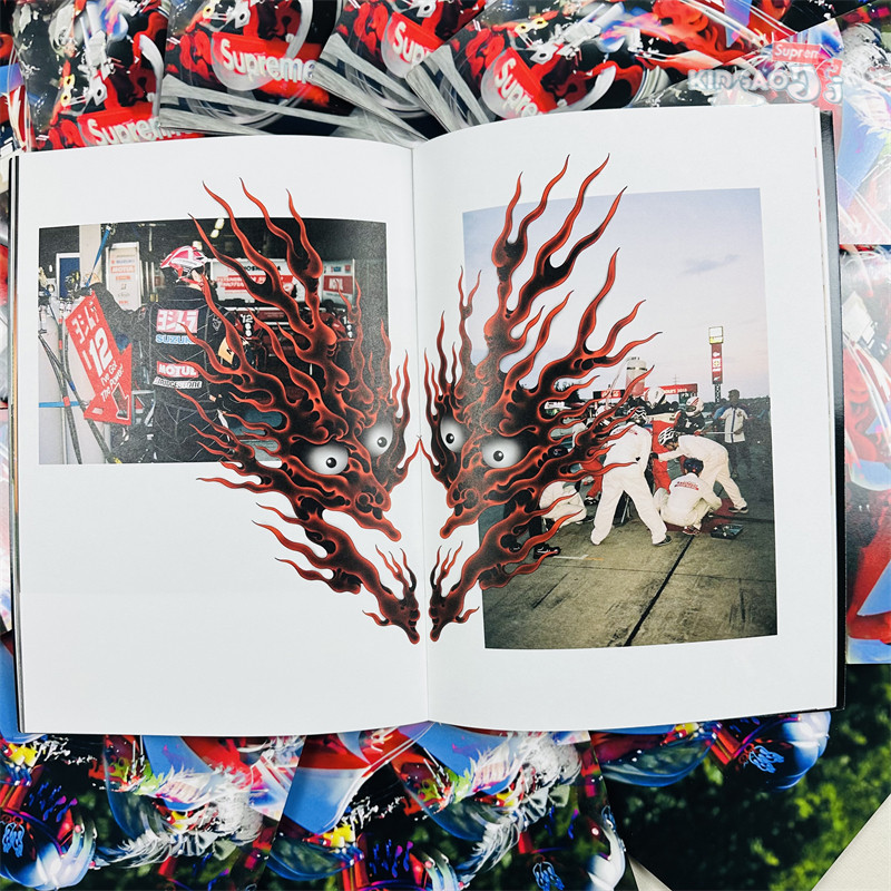 SPOT SUPREME 22FW COKEY ZINE 오토바이 매니아 매거진