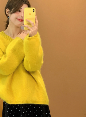 Vaoom-韩系学院风多色V领减龄毛毛感毛衣(含17.8绵羊毛)K1543