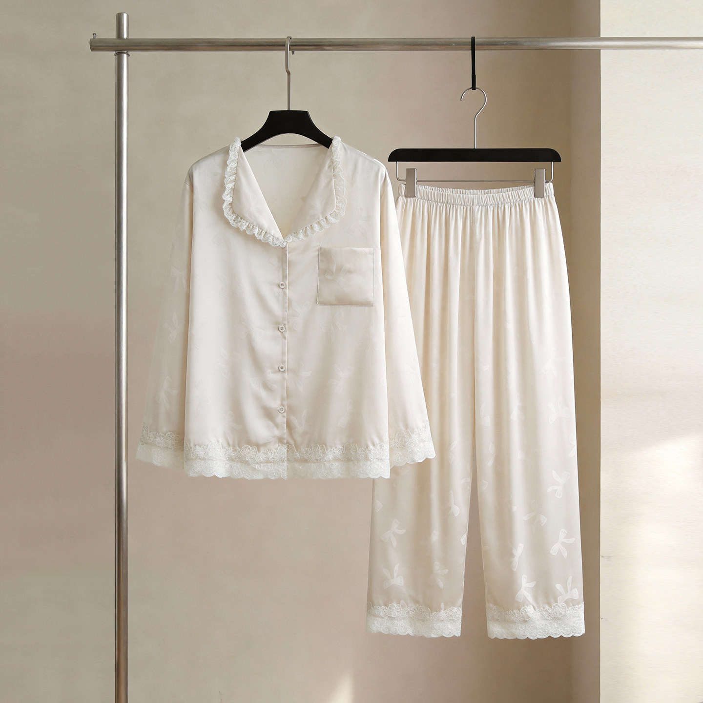 思莉太太冰丝睡衣女款秋春季高级感女士绝美大码中年人妈妈家居服