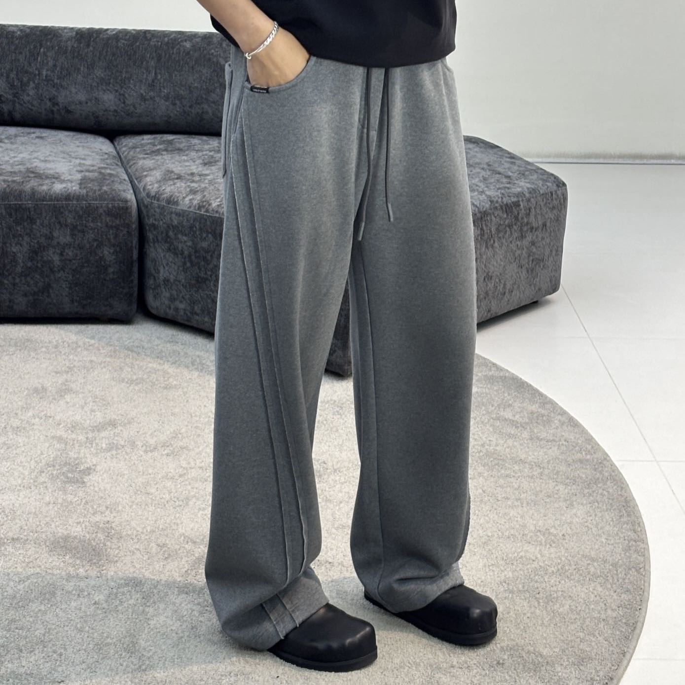 2025秋冬韩系拼接做旧加绒休闲裤男时尚百搭宽松直筒阔腿裤长裤潮