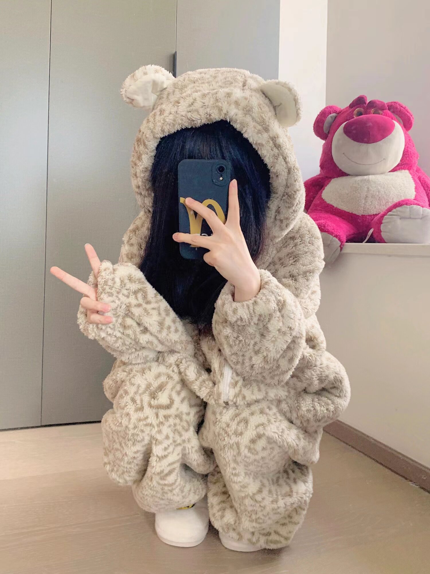 CUTE LEOPARD PRINT ONE-PIECE CORAL VELVET PAJAMAS WOMENS WINTER 2024 NEW HOODED PLUS SIZE LOUNGEWEAR TO WEAR OUTSIDE WINTER