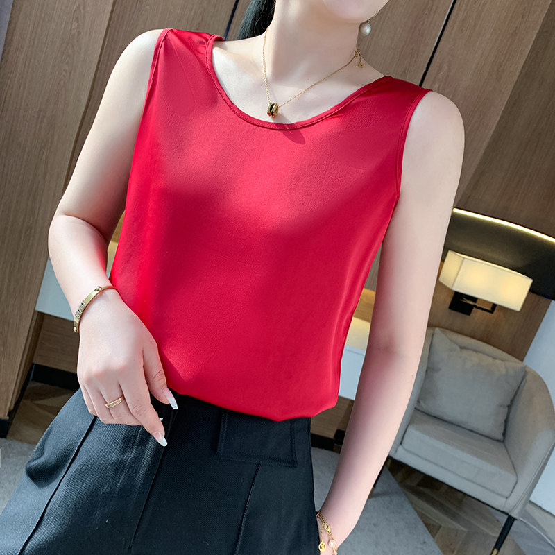 缎面真丝吊带背心女夏季新款圆领内搭配小西装白色无袖打底衫上衣