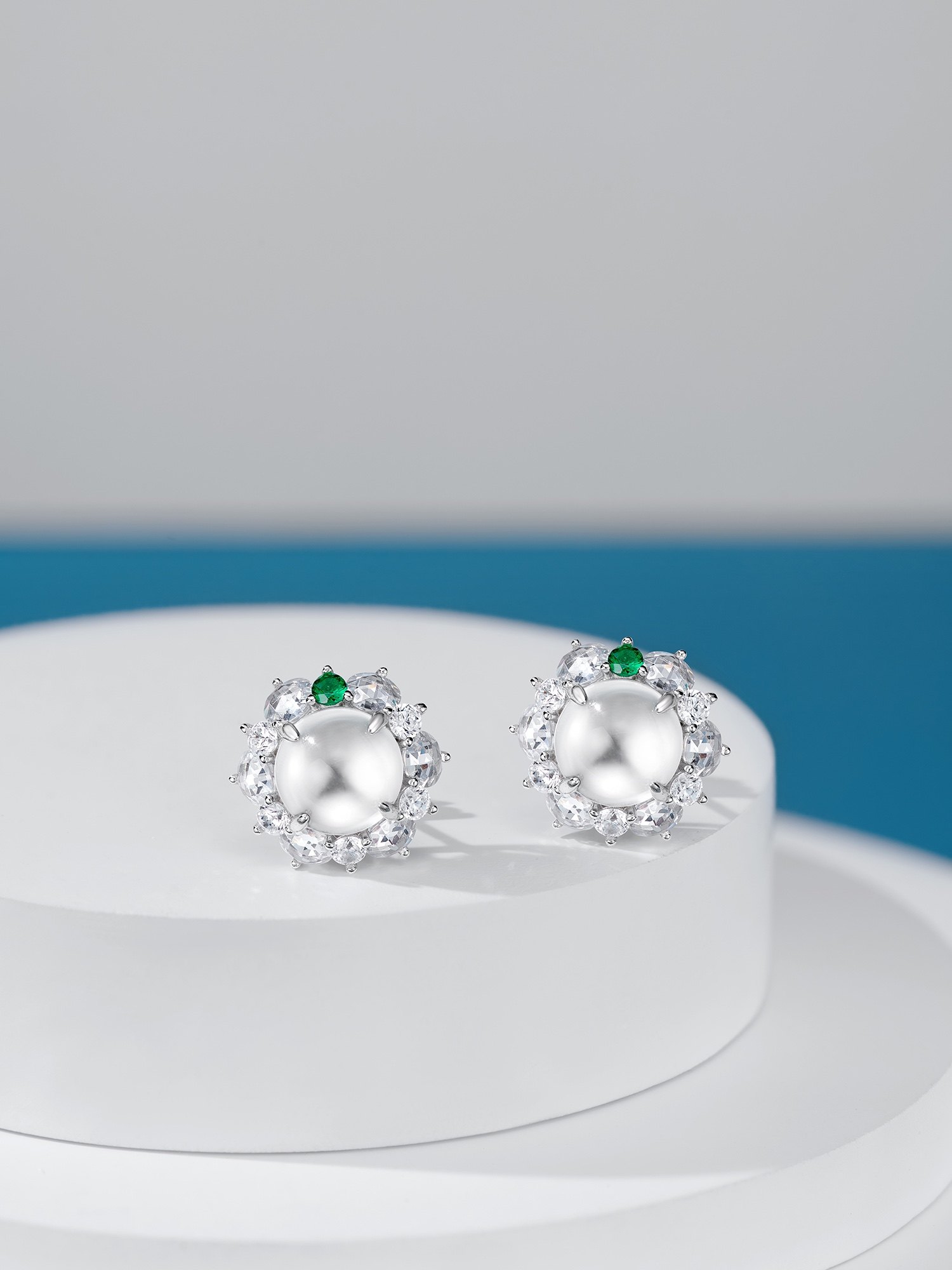 围镶冰种蛋面水沫玉耳钉荧光绿玉髓新国风高级感925银镀金耳钉