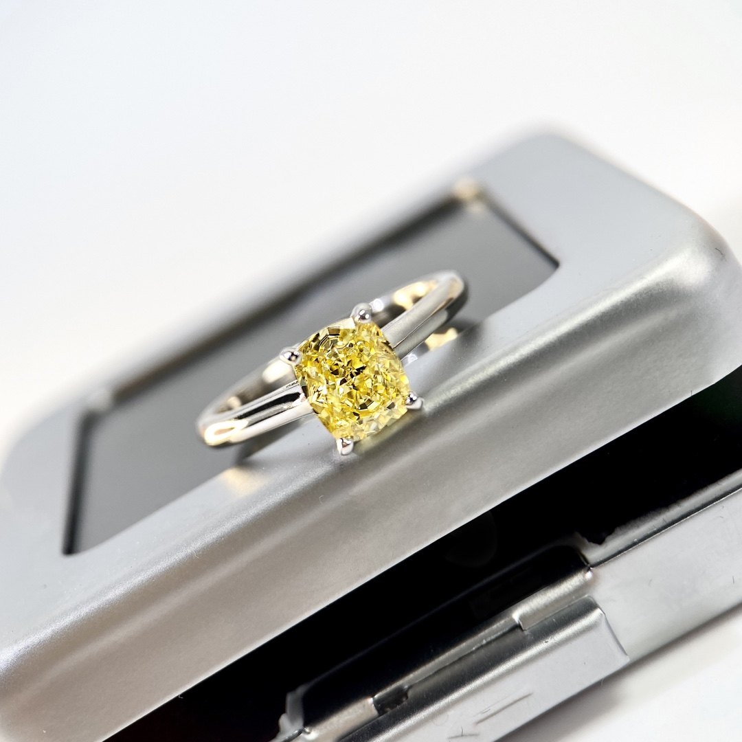 25克拉单钻招财枕形黄钻戒指925纯银材质3ex工艺戒指