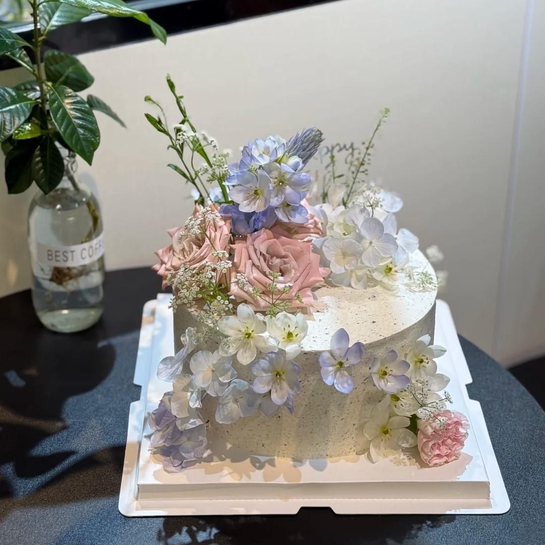 蛋糕鲜花隔离底托透明塑料花托鲜花防渗漏烘焙花艺蛋糕装饰配件