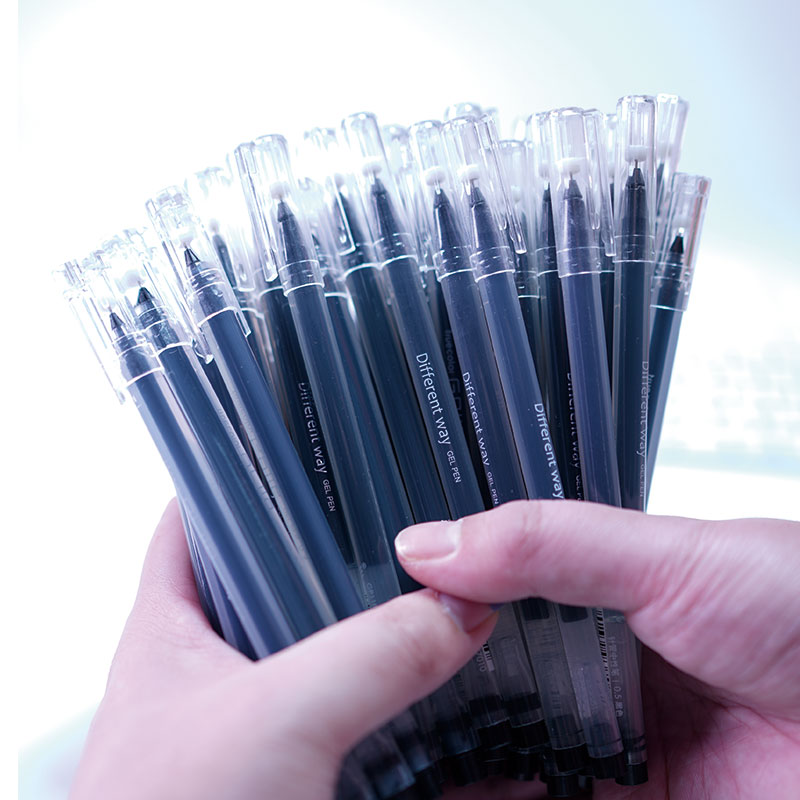 真彩12支/盒大容量中性笔9.9包邮