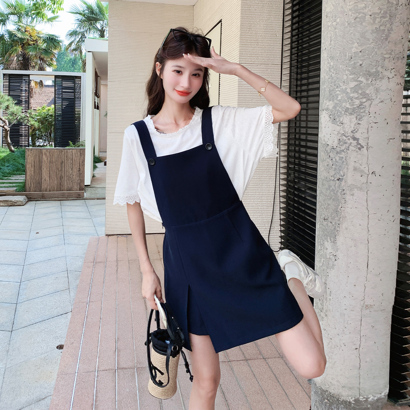 韩系小个子休闲套装女2025夏季新款设计感背带裙裤花边短袖两件套