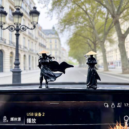 【到手4个】桌面车载古风汽车内饰摆件侠客汽车中控台剑客摆件w