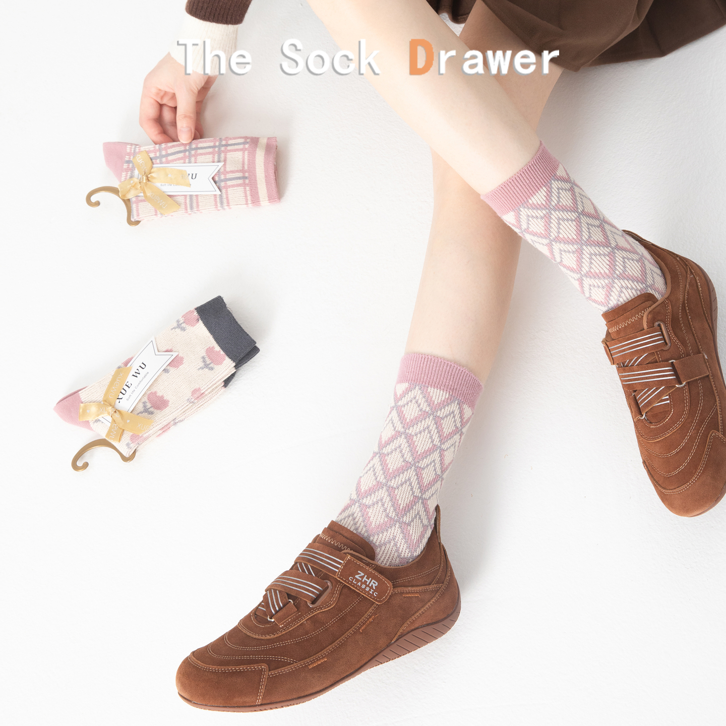 粉色中筒袜女秋冬双针双路无线头菱形格长袜英伦风纯棉拼色堆堆袜